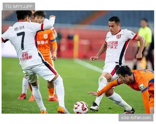 中超联赛竞争激烈 强弱差距逐步缩小