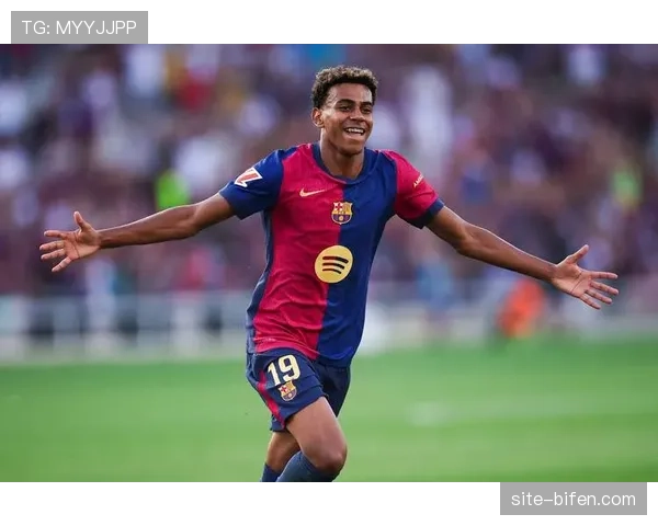 库巴西国家队贡献助攻,巴萨年轻中卫获西班牙队征召 库巴西国家队贡献助攻,巴萨年轻中卫获西班牙队征召